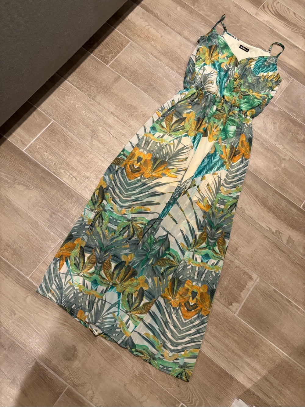 Beautiful Colorful Tropical Maxi Dress Spaghetti Straps Vacation Wedding